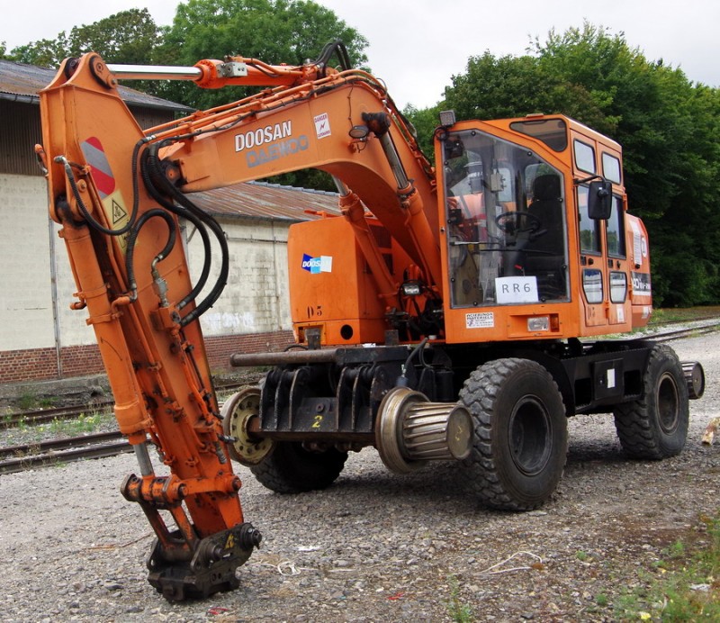 DOOSAN SOLAR 140WV-RW (2019-09-03 Poix de Picardie) Delcourt Rail D3 (21).jpg