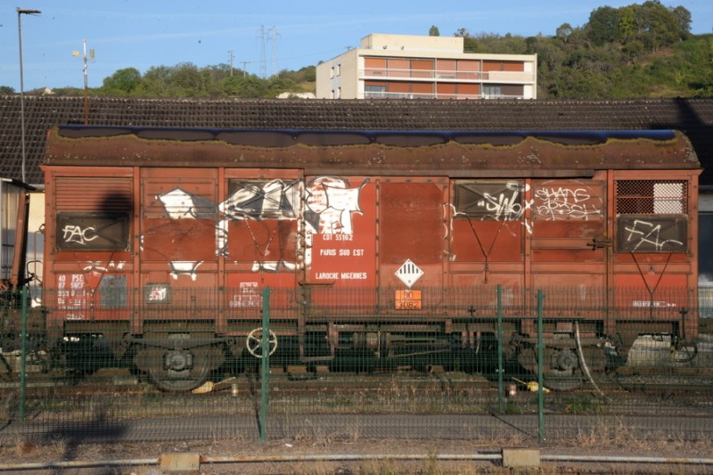 40 87 959 0 221-7 Us G54 2 F SNCF-PSE (2019-008-23 Sens).JPG (211.04 Kio) Vu 1754 fois 40 87 959 0 221-7 Us G54 2 F SNCF-PSE (2019-008-23 Sens).JPG