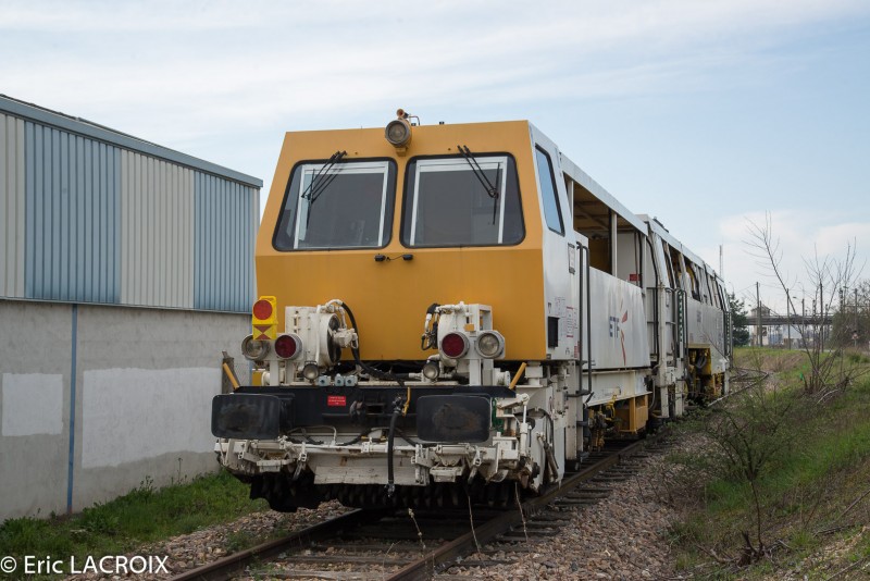 Train 2019 04 06 (6).jpg