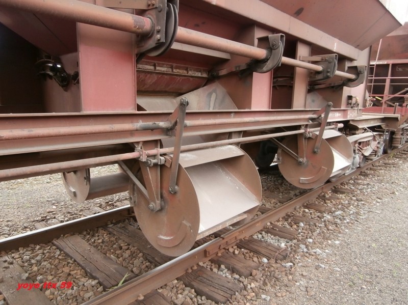 Uas D12-6 80 87 977 8 170-1=7.JPG