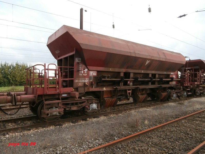 Uas D12-6 80 87 977 9 411-8=3.JPG