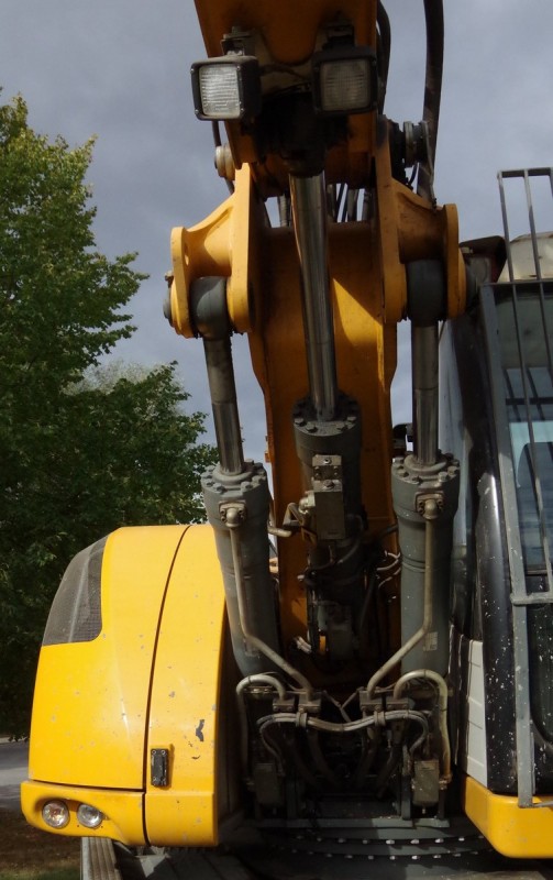 Liebherr A 918 Compact - WLHZ1192VZK080189 - BRIFER - 3 (7) (light).jpg