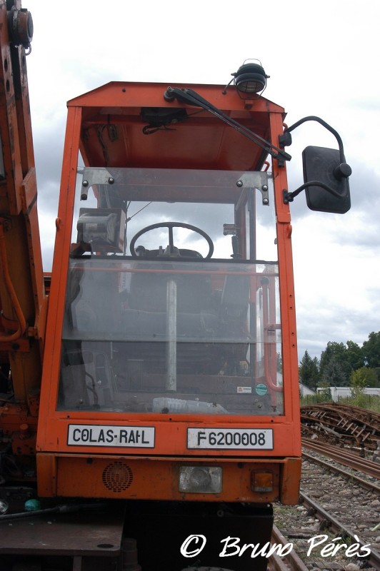 Case 688 P - CGG0004051 - Colas Rail (4) (light).jpg