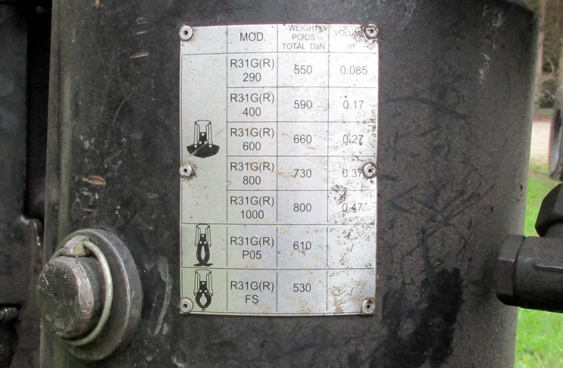 (3) Détail capacités porte outils.JPG