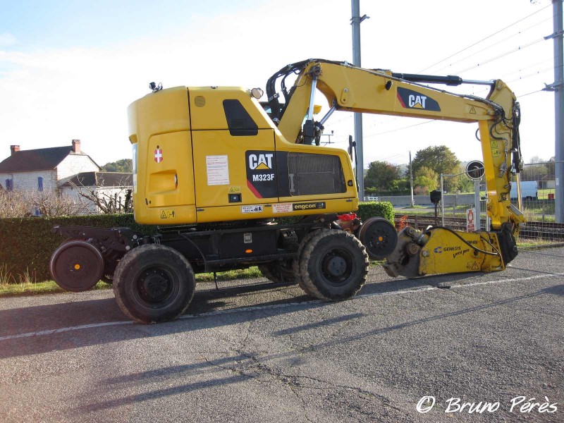 CAT M323F - RH300198 - Gavend (1)  (light).JPG