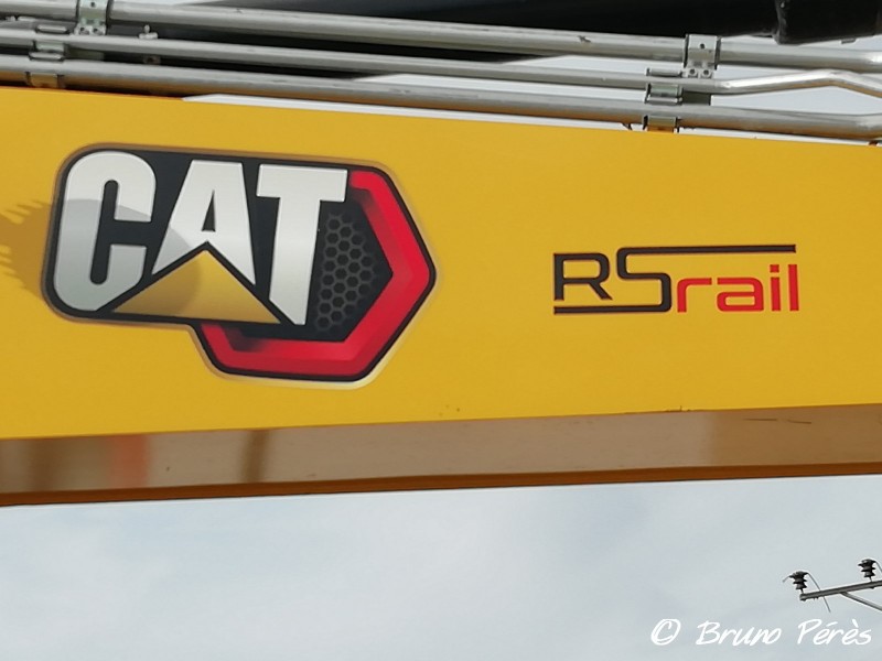 CAT M323F - RH300341 - RSrail (7)  (light).jpg