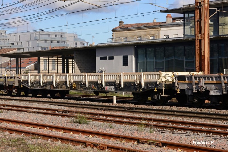 33 87 398 8 042-9 Rens Bordeaux01 221124 F-ERF.JPG (485.24 Kio) Vu 211 fois 33 87 398 8 042-9 Rens Bordeaux01 221124 F-ERF.JPG