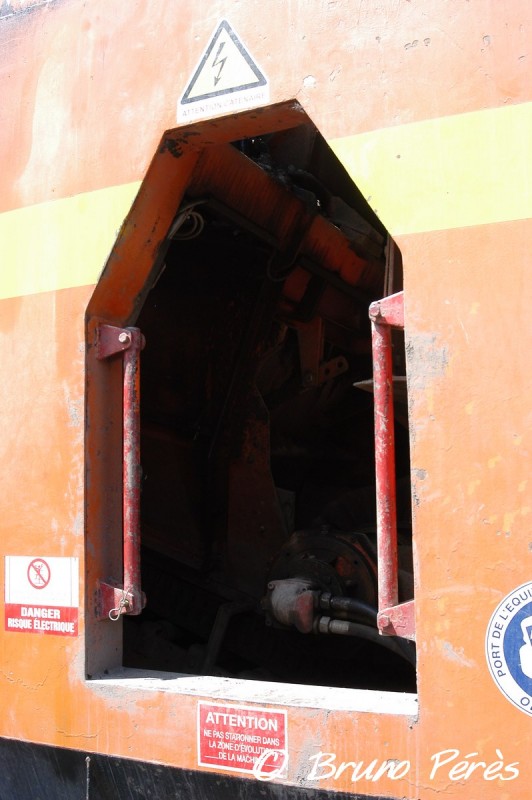Cribleuse SPRO 1000 - 99 87 9 350 510-3 - Colas Rail (38) (light).jpg