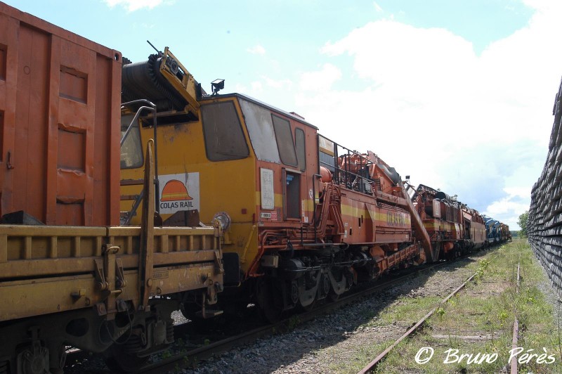 Cribleuse SPRO 1000 - 99 87 9 350 510-3 - Colas Rail (74) (light).jpg