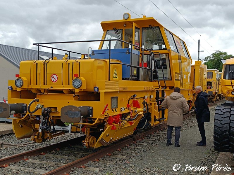 Combi 20 - 99 87 9 228 053-5 - 9.352 - LM (2) (light).jpg