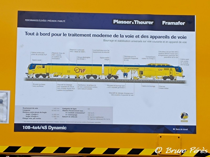 108-4x4-4S Dynamic - 99 87 9 123 006-8 - TVF (7) (light).jpg