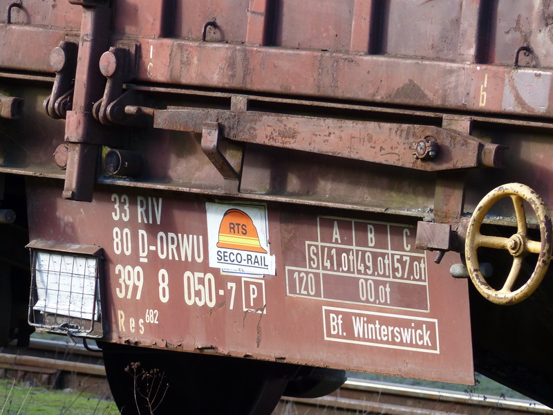 33 80 399 8 050-7 D-ORWU Type Res 682 (2014-02-16 St Pierre des Corps) Seco-Rail pour Vecchietti (4).jpg