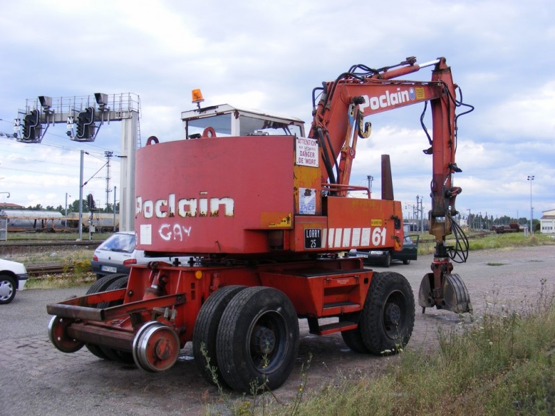 POCLAIN LORRY 25 (6) (Copier).JPG