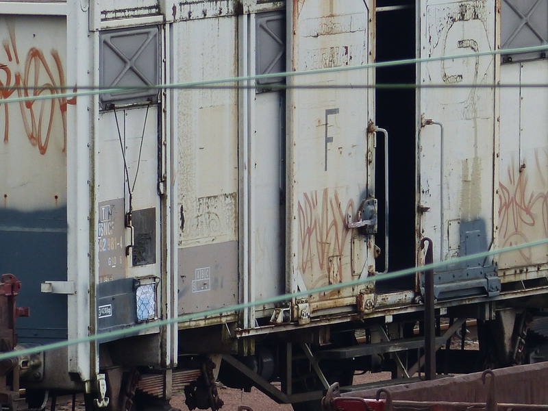 40 87 959 2 981-4 Us G90 6 F SNCF-TR (2014-03-26 St Pierre) (4).jpg