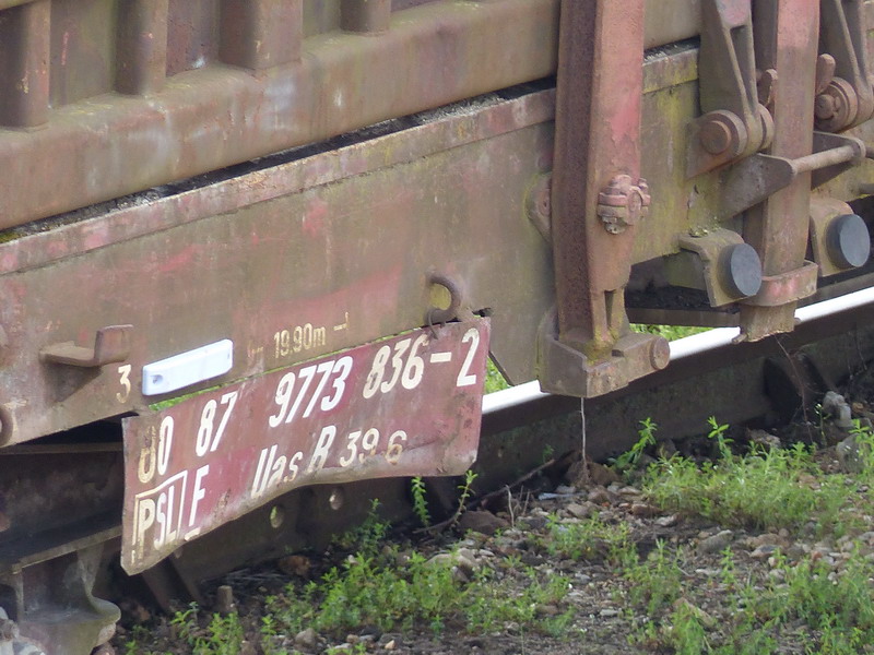 80 87 977 3 836-2 Uas R39-6 F SNCF-PSL (2014-04-02 St Pierre des Corps) (2).jpg