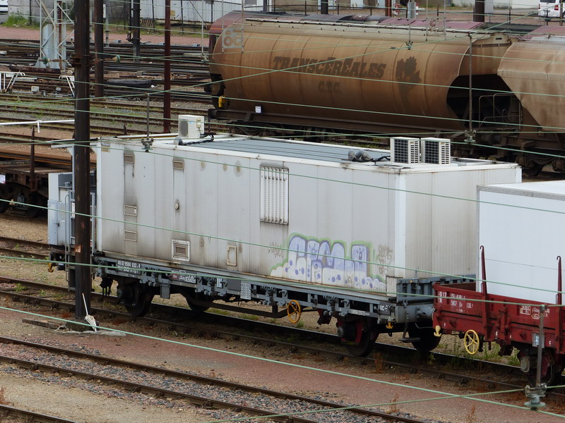 40 87 959 4 032-4 Us K55 2 F SNCF-RO (2014-04-25 St Pierre des Corps) (3).jpg