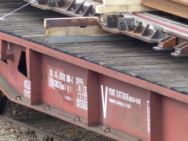 80 87 977 0 008-1 Uas R07 2 F SNCF-PN (2014-05-06 St Pierre des Corps) (2).jpg