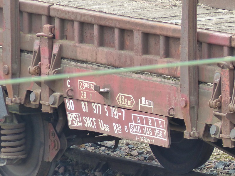 80 87 977 5 791-7 Uas R39 6 SNCF-PSL (2014-05-02 St Pierre des Corps) (2).jpg