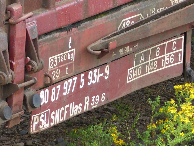 80 87 977 5 931-9 Uas R39 6 SNCF-PSL (2014-06-10 St Pierre des Corps) (2).jpg