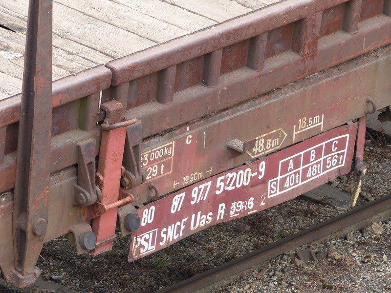 80 87 977 5 200-9 Uas R39 6 SNCF-PSL (2014-06-02 St Pierre des Corps) (2).jpg