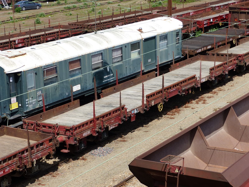 80 87 977 3 372-8 Uas R39 6 F SNCF-PSL (2014-05-05 St Pierre des Corps) (1).jpg