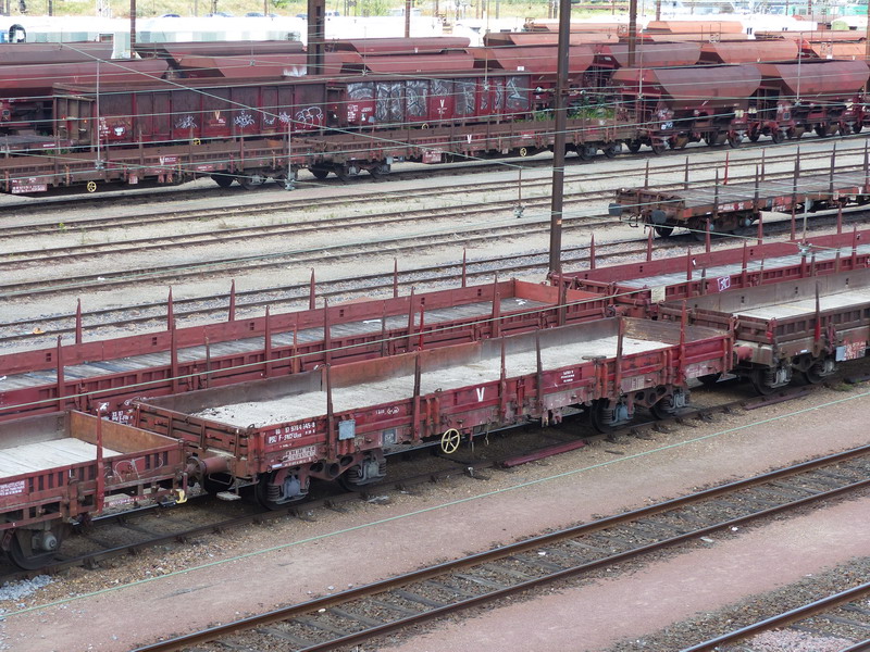 80 87 978 4 945-8 Uas R39 6 F SNCF-PSL (2014-06-25 St Pierre des Corps) (1).jpg