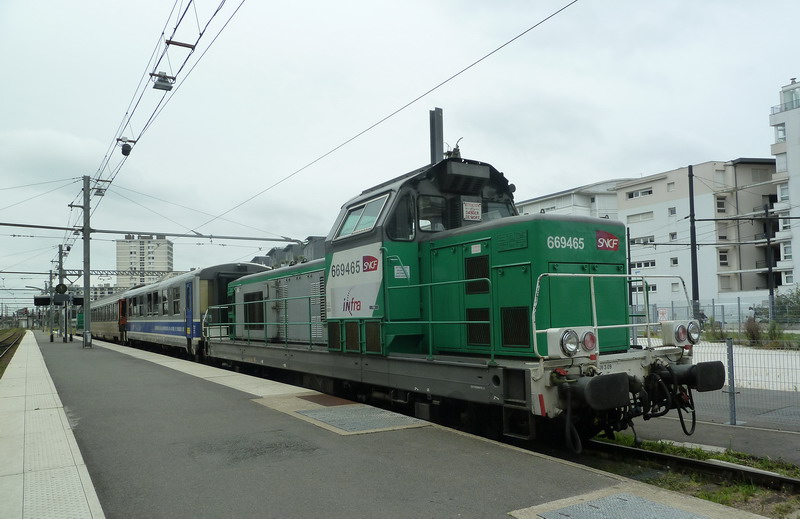 69465 (2014-08-06 gare de Tours) (1).jpg