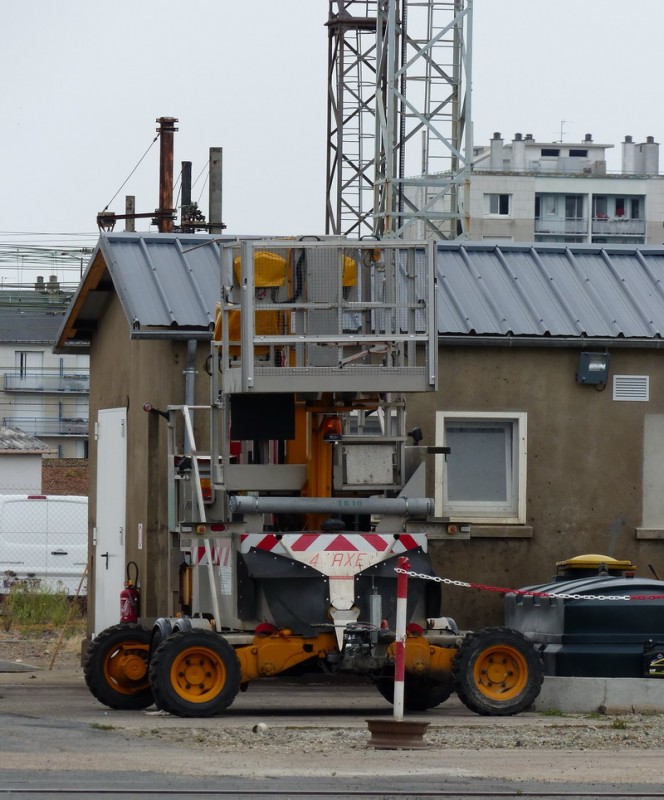 4'Axe SNCF-TR Lorry 10 (2014-09-05 Crem DV13 de SPDC) (1).jpg