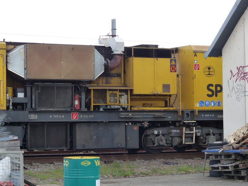 99 87 9 227 502-1 Speno RR 24 MC 6 (2014-10-04 Infrapôle LGV A de SPDC) (15).jpg