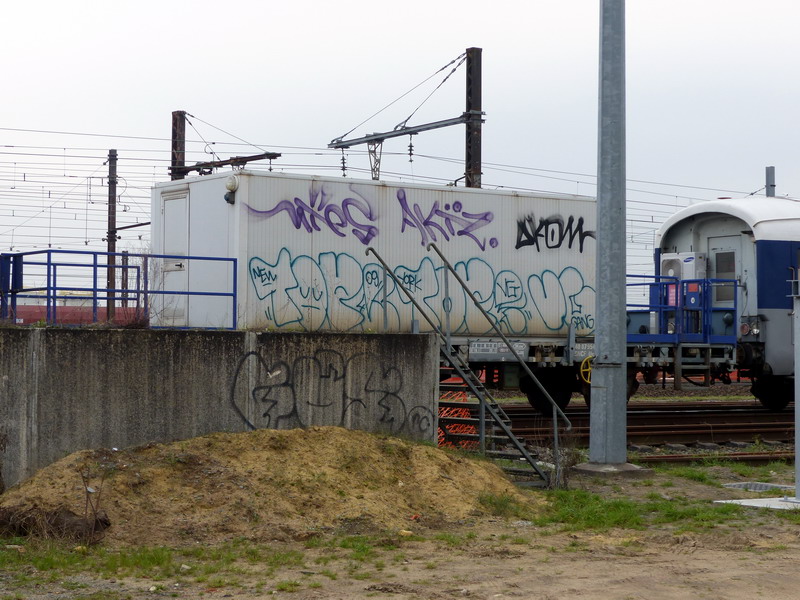 40 87 954 8 405-9 Us V41 2 SNCF (2014-11-30 Infrapôle LGV A de SPSC) + PF6 (1).jpg