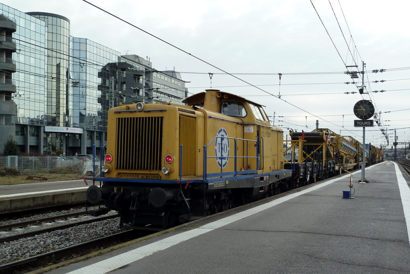 99 87 9 352 573-9 (2015-01-27 gare de Tours) VAD 85 PSE n°349 TSO (1).jpg