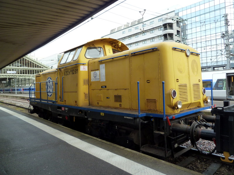 99 87 9 182 611-3 (2015-01-27 gare de Tours) V212 n°182 611 TSO (5).jpg