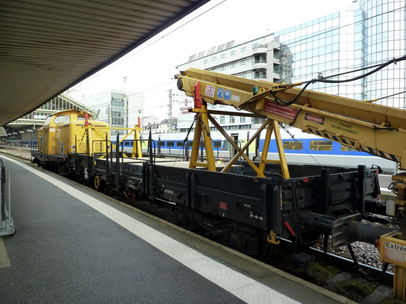99 87 9 383 733-2 R16 TSO (2015-01-27 gare de Tours) (3).jpg