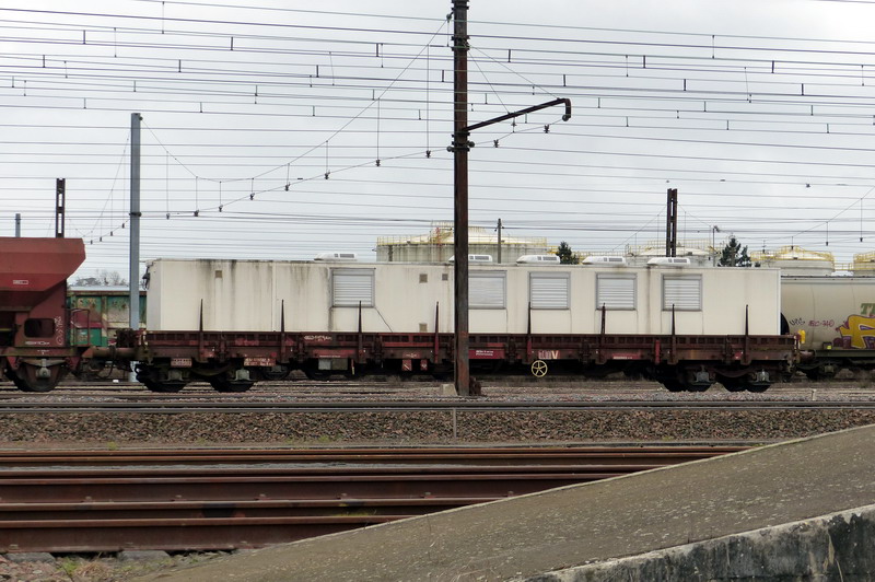 80 87 977 4 502-9 Uas R39 6 SNCF-PSL (2015-03-01 SPDC) (1).jpg