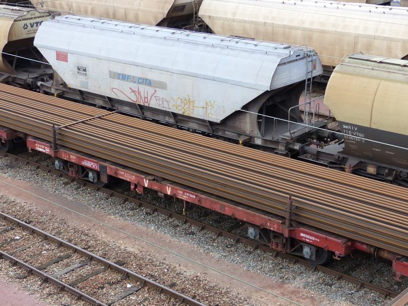 80 87 977 2 724-1 Uas S03 6 F SNCF-DJ (2015-01-21 SPDC) (4).jpg