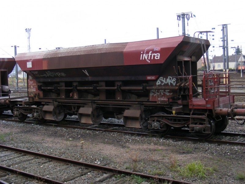 80 87 977 7 141 3 Uas  D12-6  PSL (2) (Copier).JPG