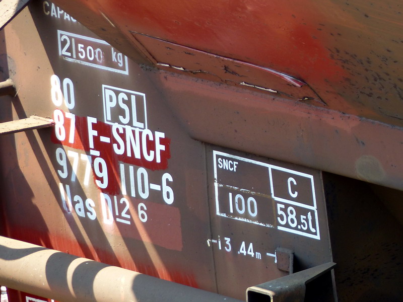 80 87 977 9 110-6 Uas D12 6 F SNCF-PSL (2014-07-25 SPC) (2).jpg