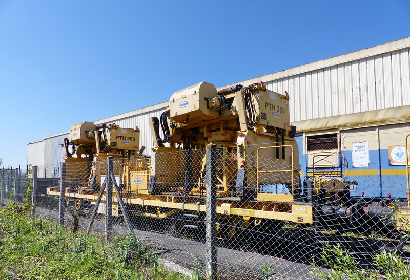 99 87 9 355 521-5 Wagon porte Portique PTH 350 (2015-04-19 SPDC) Meccoli (1).jpg