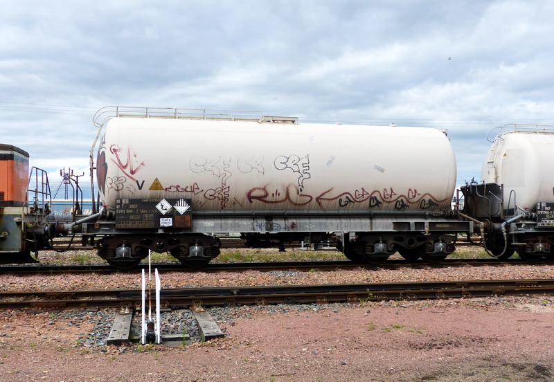 80 87 978 1 099-1 Uas Z21 6 F SNCF-BD (2015-05-08 BIDON V à SPDC) (1).jpg