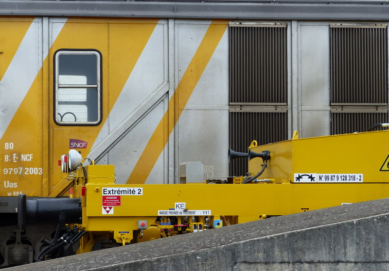 99 87 9 128 318-2 EMV 97 LGV-2R (2015-06-13 Infrapôle LGV A de SPDC) SNCF-PRG (11).jpg