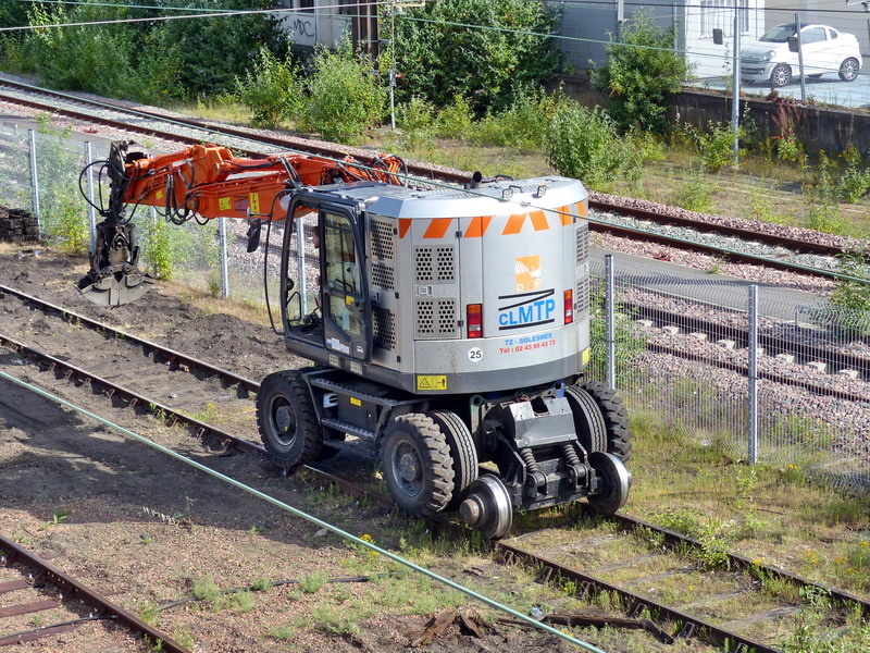 Hitachi D 2R Type ZX 170 PRR (2015-06-18 Tours) CLMTP (1).jpg