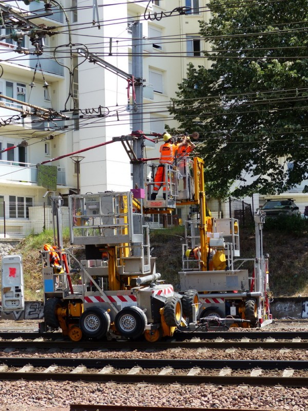 4'Axe 06.83.xxx SNCF-TR 61 (2015-07-11 Tours) (2).jpg