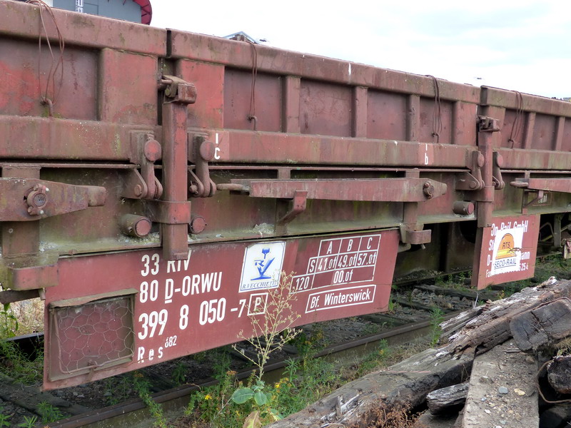 33 80 399 8 050-7 D-ORWU Type Res 682 (2015-07-20 SPDC) Seco-Rail pour Vecchietti (2).jpg