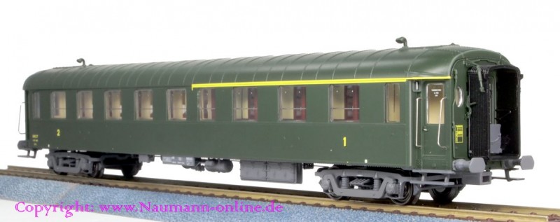 lsmodels40218b.jpg