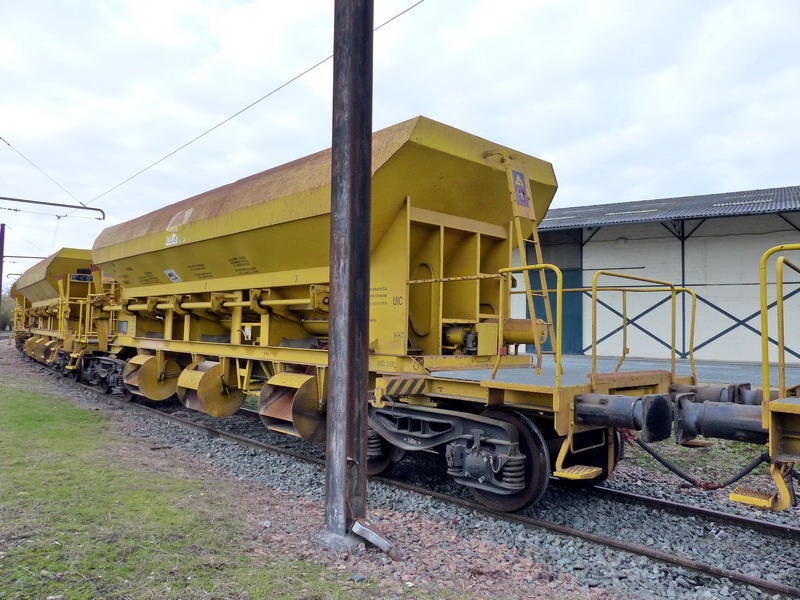 37 80 699 2 026-2 Faccs-Z RIV D-ORME (2015-11-29 SPDC) MFI-Colas Rail (5).jpg