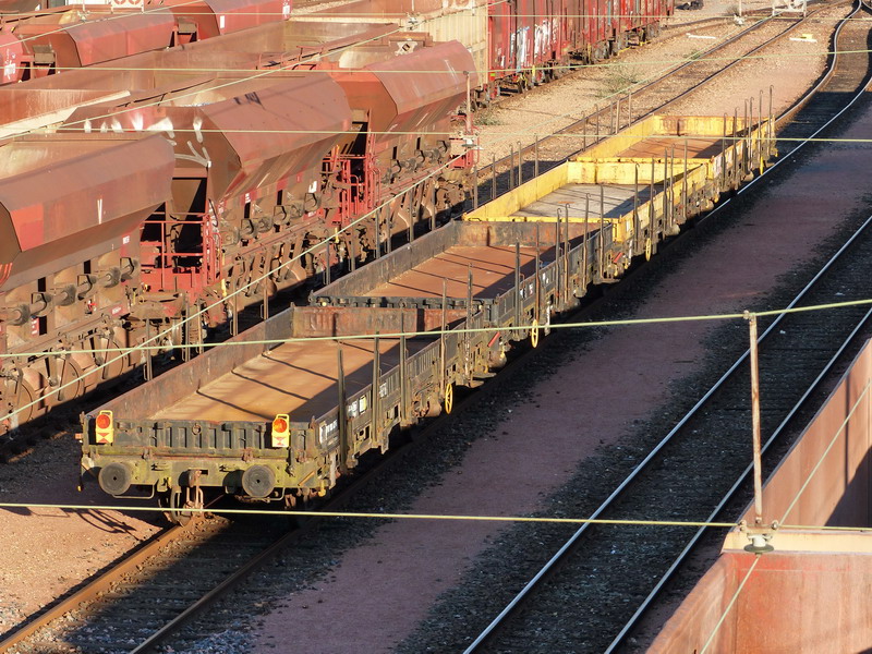 99 87 9 383 637-5 K50 (2015-12-07 SPDC) Colas Rail (1).jpg