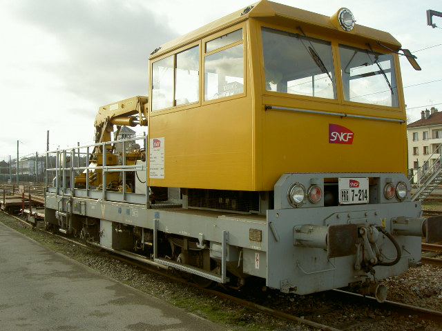 DU 84 - 1.JPG