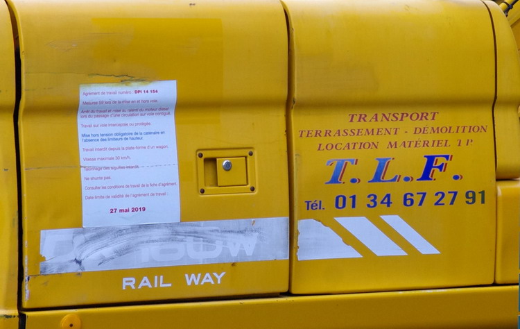 Doosan DX 160 VV Rail Way (2016-01-13 gare de Paris Austerlitz) TLF (2).jpg