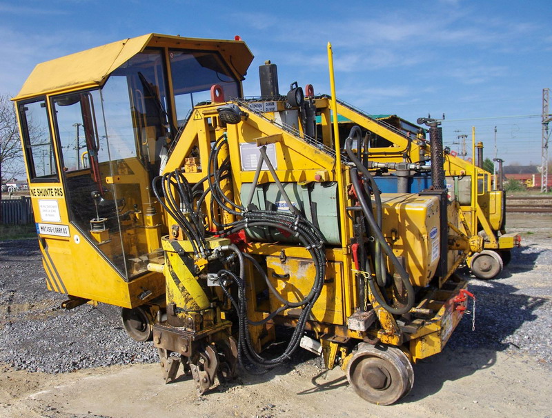 Geismar MRT 2 SR  (07-04-2015 gare de Tergnier) MRT 456 - LORRY 03 (2).jpg