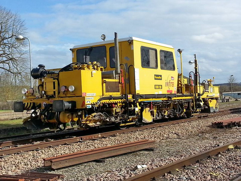 99 87 8 228 007-0 (2016-03-29 gare de Cravant Bazarnes) EMV 90 SNCF-PSE (4).jpg